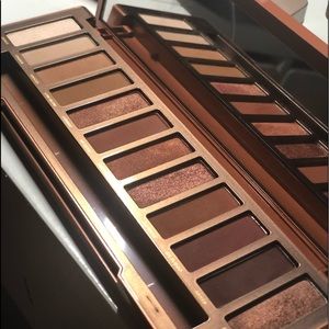 URBAN DECAY NAKED HEAT
